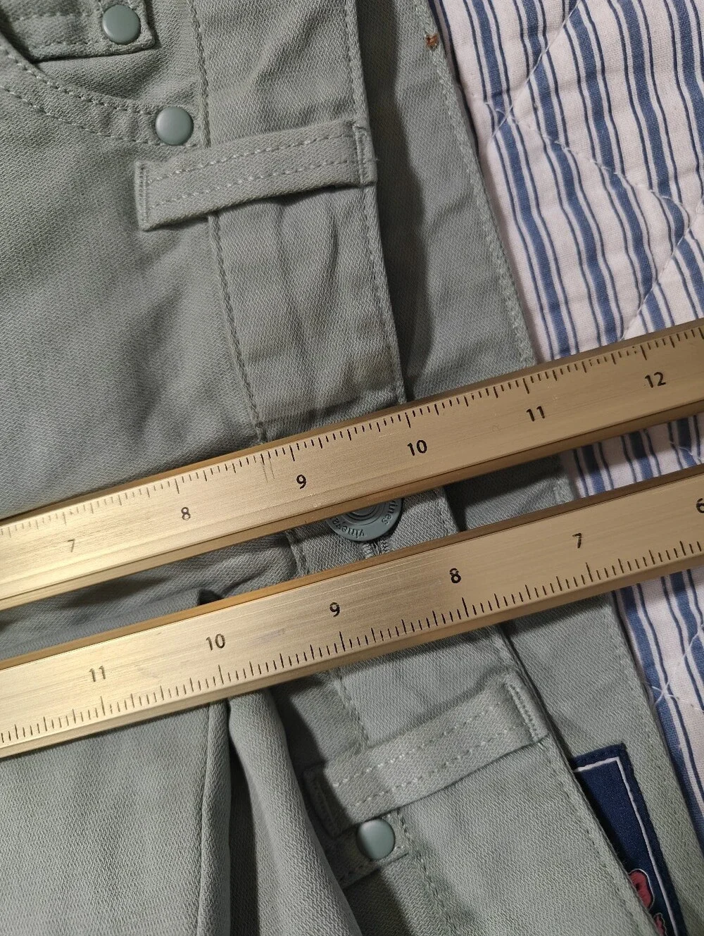 NWT Vineyard Vines Girls Size 14 Sage Green Leather Patch Casual Pants
